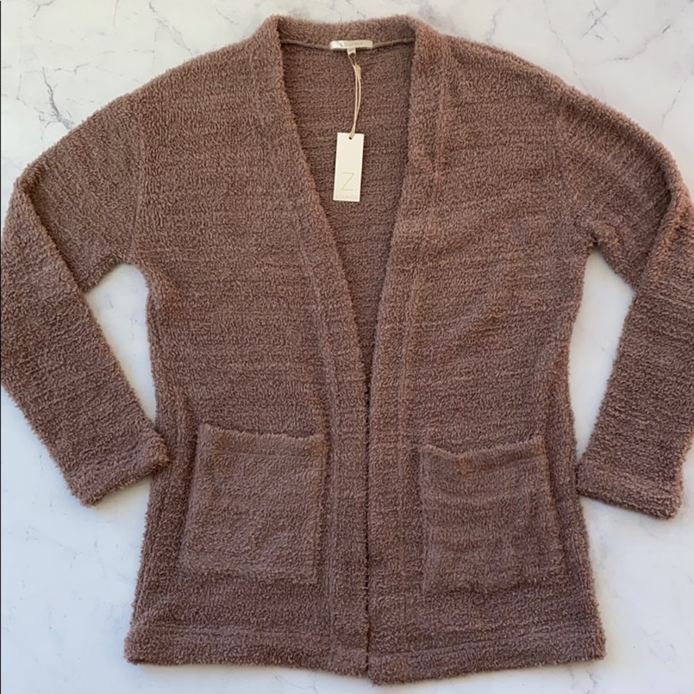๐๐
ฐ๐
ป๐
ด Carrie Eyelash Cardi - Picture 2 of 3